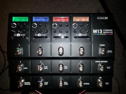 Line 6 M13 Stompbox Modeler multieffekt pedalboard