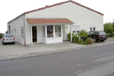 Gewerbe und wohnhaus Zuverkaufen 350. 000 EUR