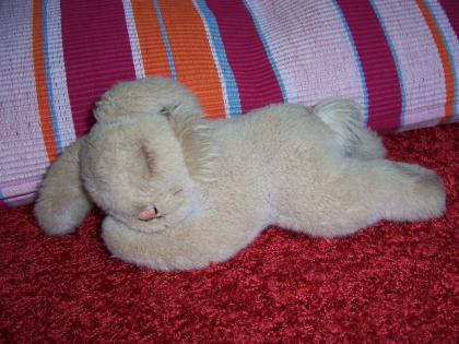 Schlafender Hase STEIFF ca. 1979