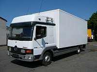 Universal Umzüge-Entrümpelungen 3 Mann ink. Lkw 3 Stunden 140 Euro