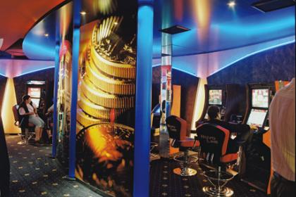 SPIELHALLE Personal-Tester