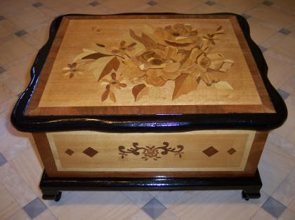 Intarsien-Bilder aus Holz