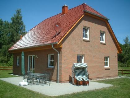 Top Ferienhaus-Neubau 2022 auf Rügen zu vermieten- 3 Schlafzimme/ 2 Bäder vorhan