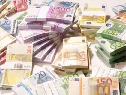 Nutzen Sie alle Vorteile der TARGOBANK Gold-Karte. Jetzt ein Jahr kostenlos