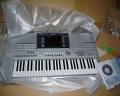 Vertrieb Yamaha Tyros2 61-Key Keyboard Workstation