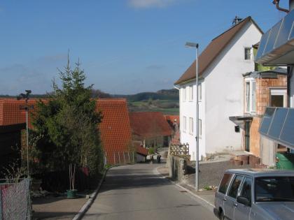 Älteres Haus Zollernalb gegen Haus / Land in Brasilien