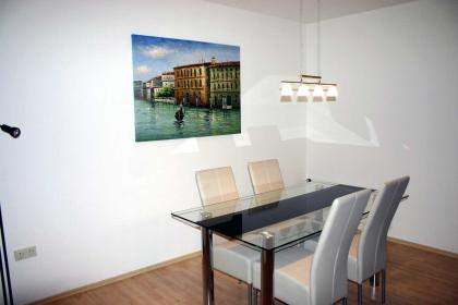 Appartement mit 2 Zimmern für 2-4 Personen in Baden Baden.