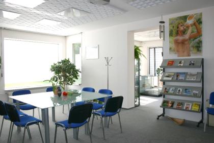 Zuvermieten oder zuverkaufen Büro Kosmetikstudio Friseursalon etc.