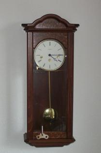 Wand Uhr Kieninger