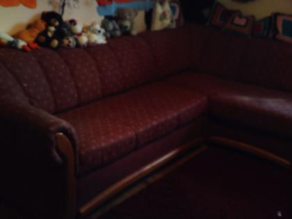 Großes Eck- Auszieh- Sofa zu verschenken Selbstabholung