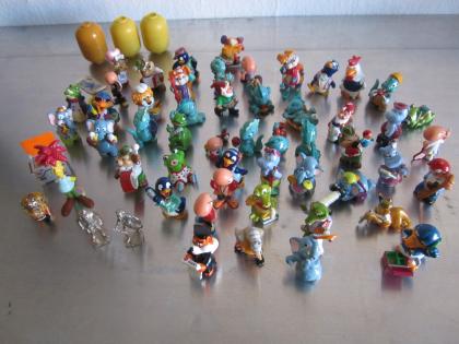Diverse verschiedene Figuren aus Sammlung abzugeben