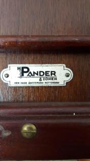 Pander Zonen Designer Schrank 1928 design by Cor Alons