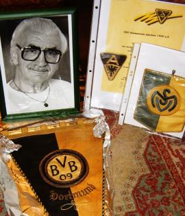 Fußball- und Eishockey-Souvenirs aus allen Bereichen ab 1950 Bücher Zeitschri