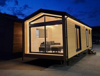 NEU - Winterfest Mobilheim mit Vollausstattung STODOLA-15cm