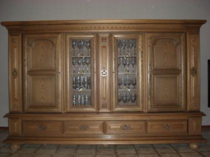 Hochwertigen Wohnzimmerschrank der Marke Drontheim 270E Baujahr 1981