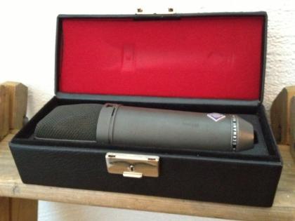 Neumann U87 ohne Spinne