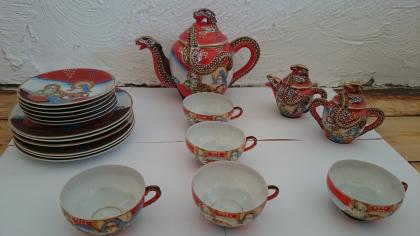 Asiatisches Teeservice Dragon China Stempel chinesisches Motiv