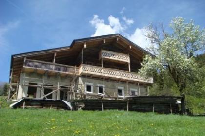 Projekt Arcadia Alpina- Berghof zu Denkhof sucht symp. -solventen Investor