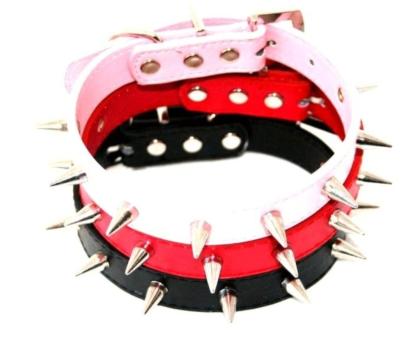 Hundehalsband mir Spikes Stachel in Farbe rosa oder rot Gr. M