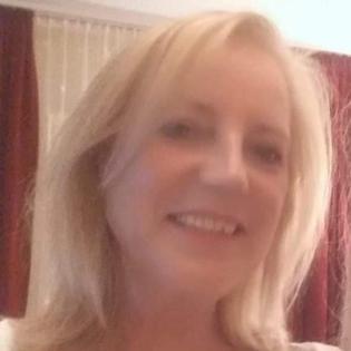 Frau sucht kleinen Schrebergarten -