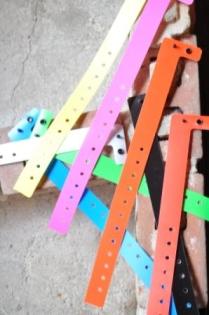 Armbande Eintrittsbänder Kontrollbändchen Festivalbänder Einlassband Papier